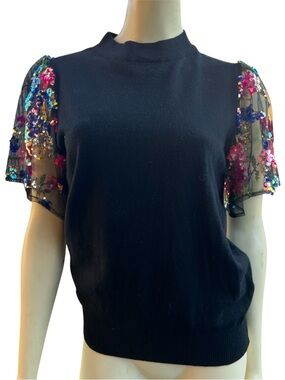 Ontwelfth black short-sleeve sweater sleeves embellished  sequins. Size Large